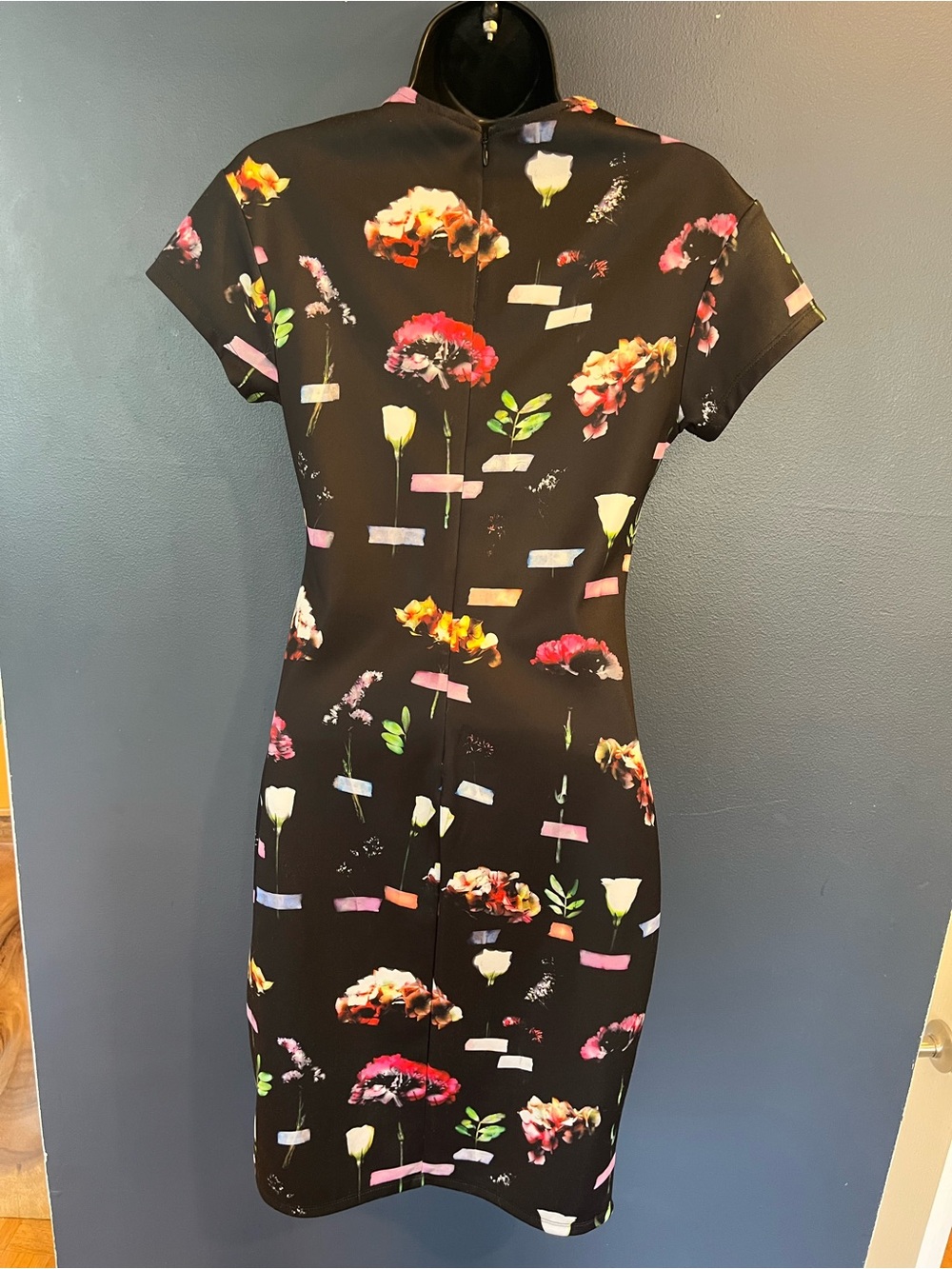 Black Floral Sheath Dress - Women's Short Sleeve Dress